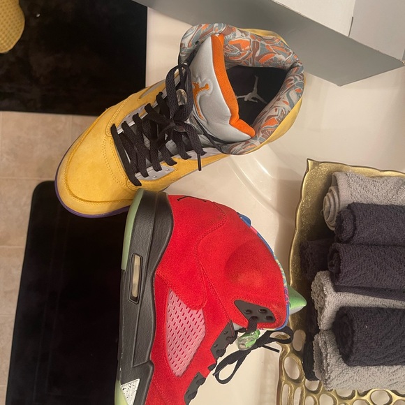 Wtf Jordan’s 5 - Picture 4 of 4